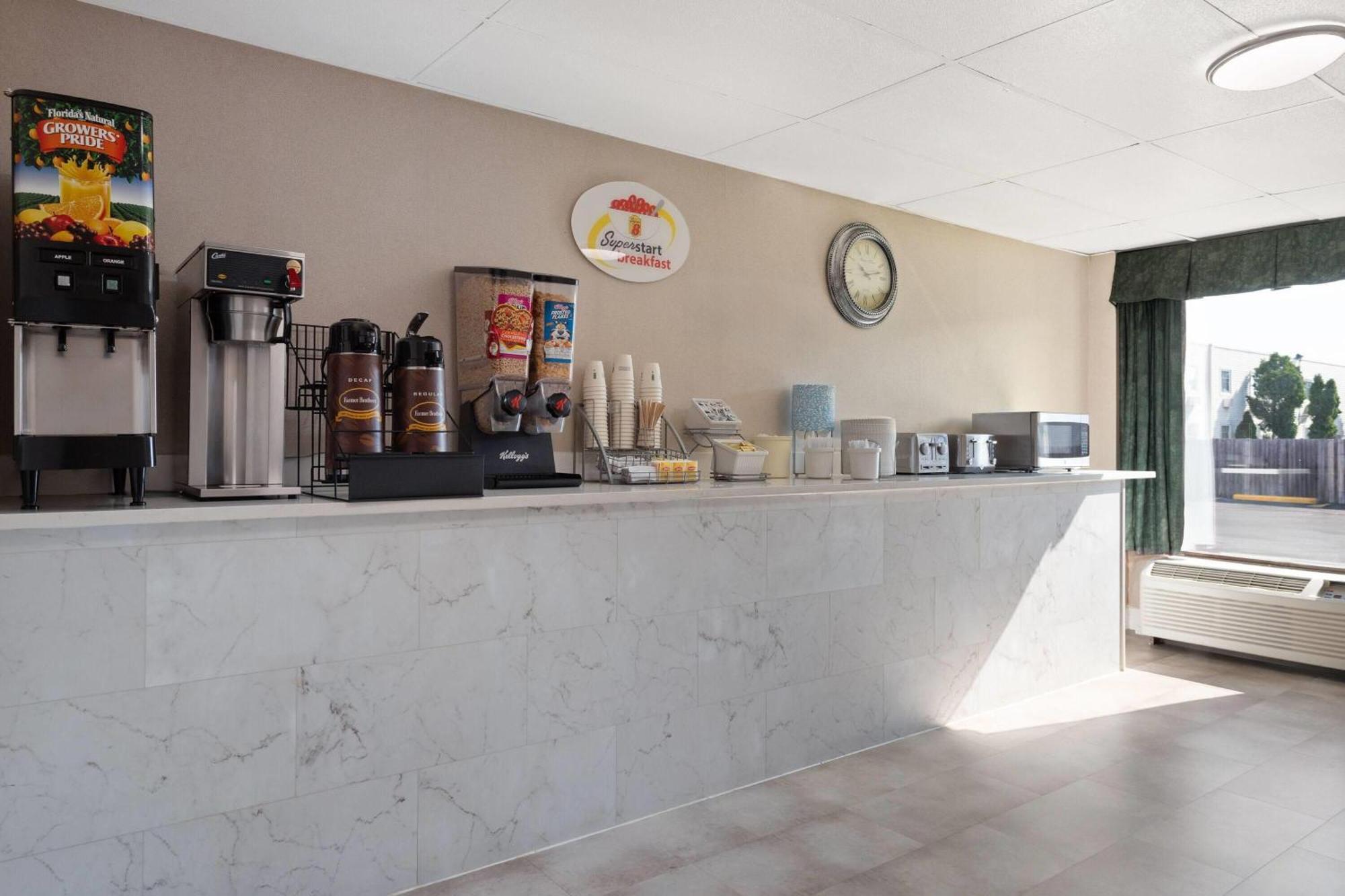 Hotel Super 8 By Wyndham Columbus Extérieur photo