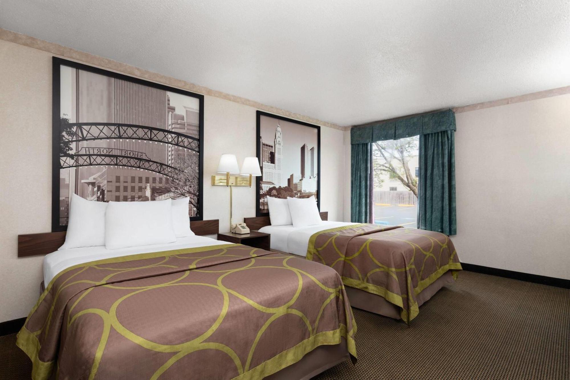 Hotel Super 8 By Wyndham Columbus Extérieur photo