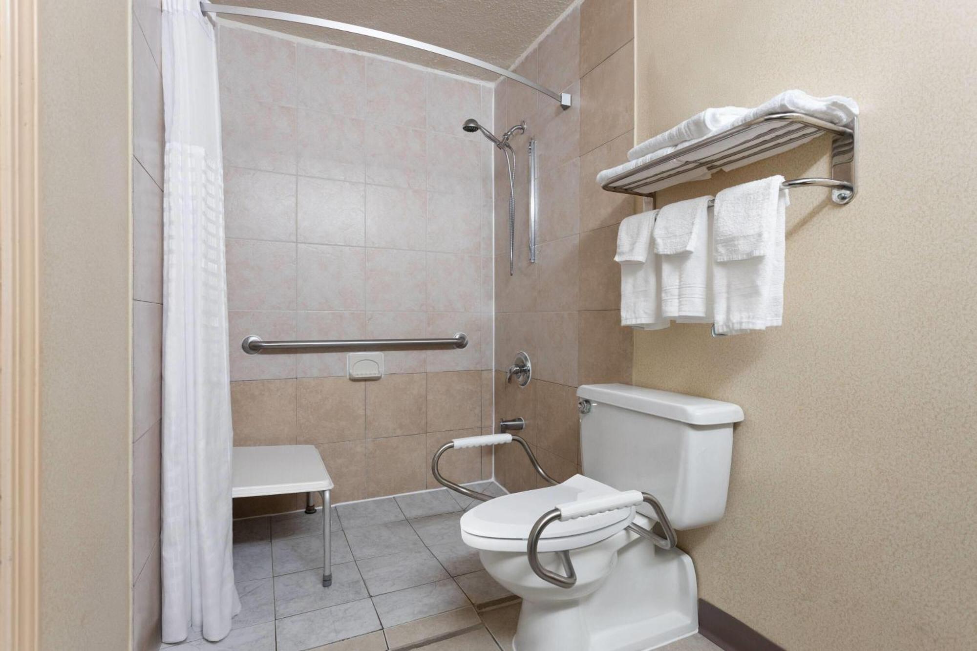 Hotel Super 8 By Wyndham Columbus Extérieur photo