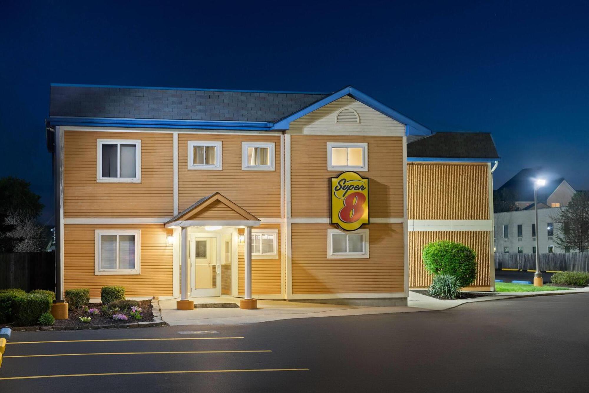 Hotel Super 8 By Wyndham Columbus Extérieur photo
